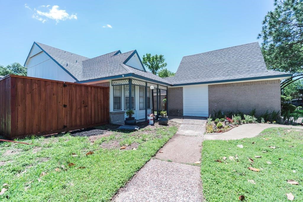 Listing photo 1
