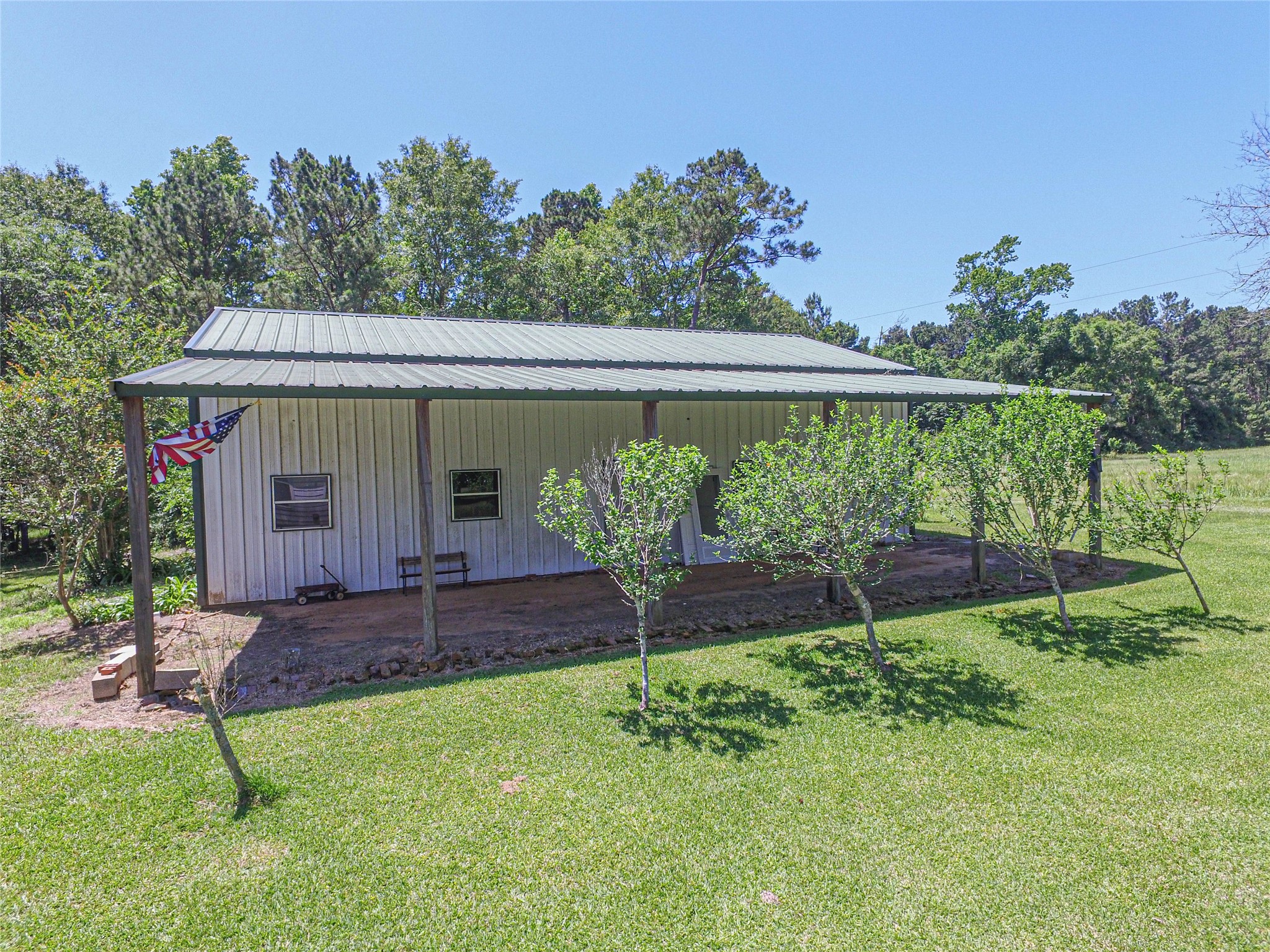 Listing photo 5