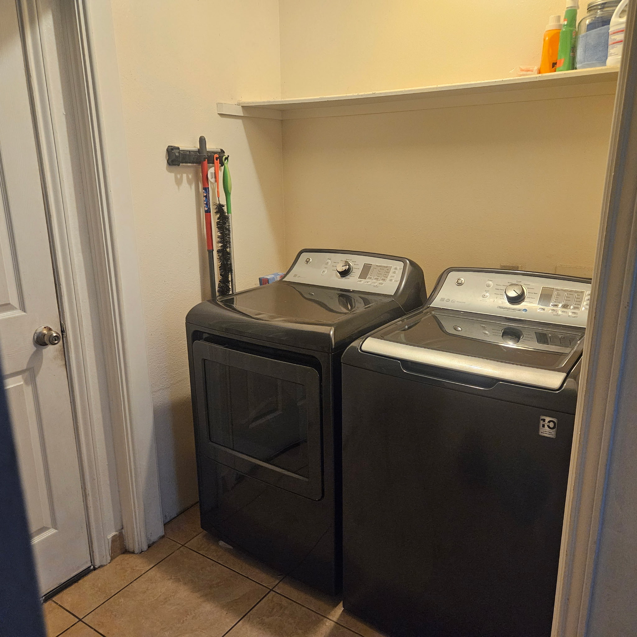 Listing photo 3