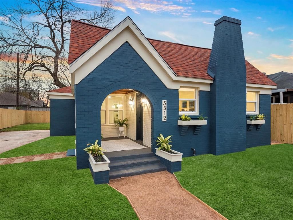Listing photo 1
