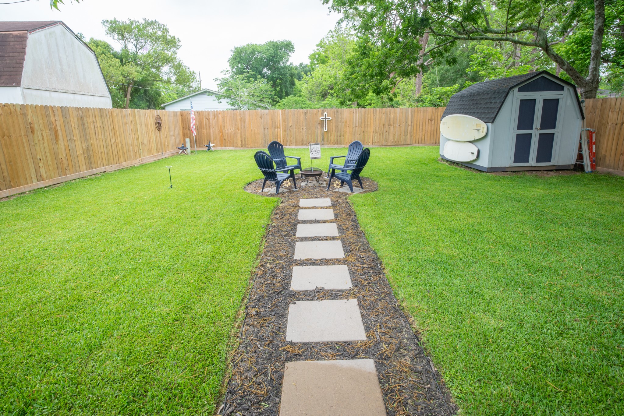 Listing photo 3