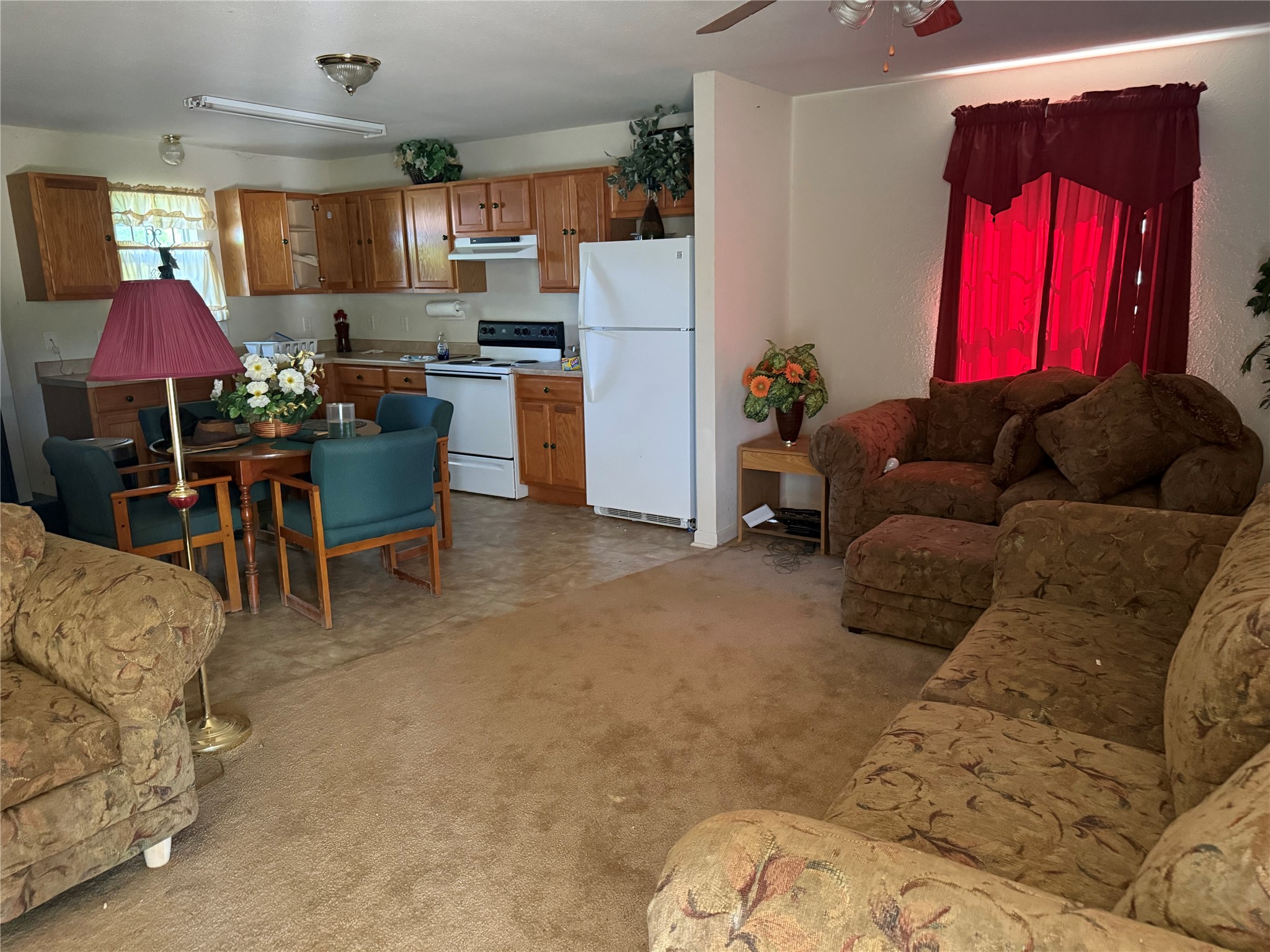 Listing photo 1