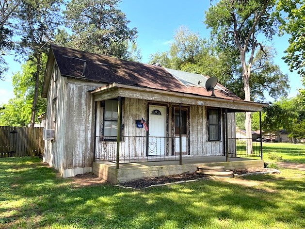 Listing photo 1