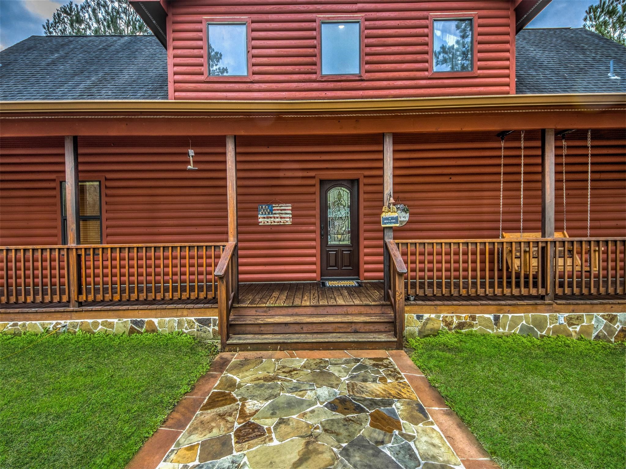 Listing photo 3