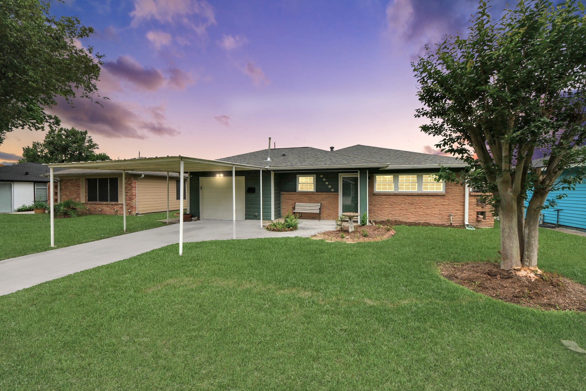 Listing photo 1