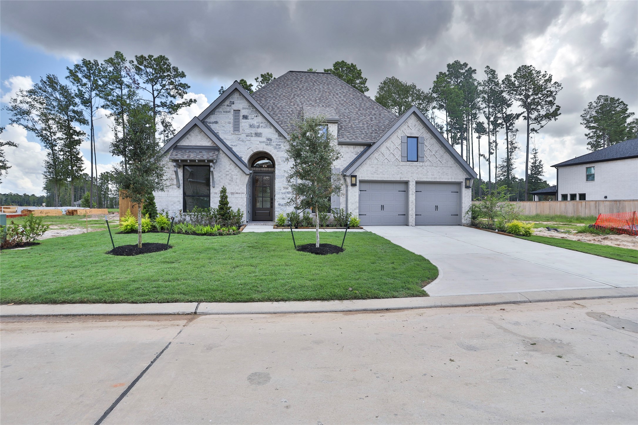 Listing photo 1