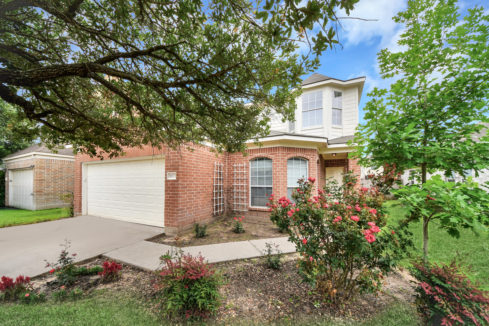 Listing photo 1