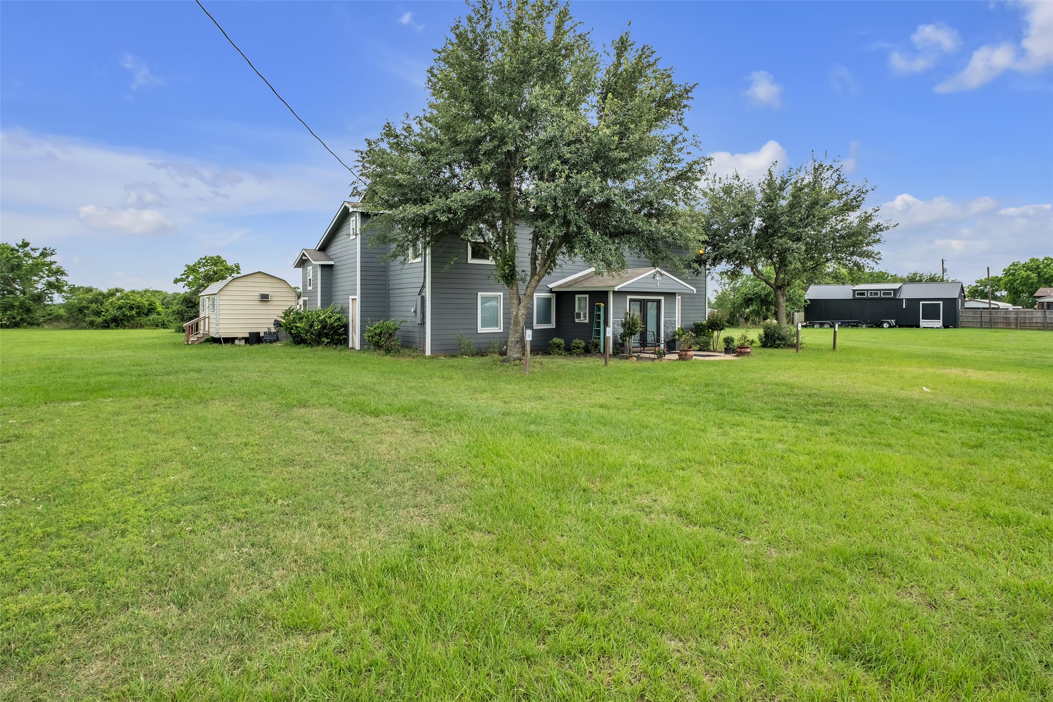 Listing photo 4