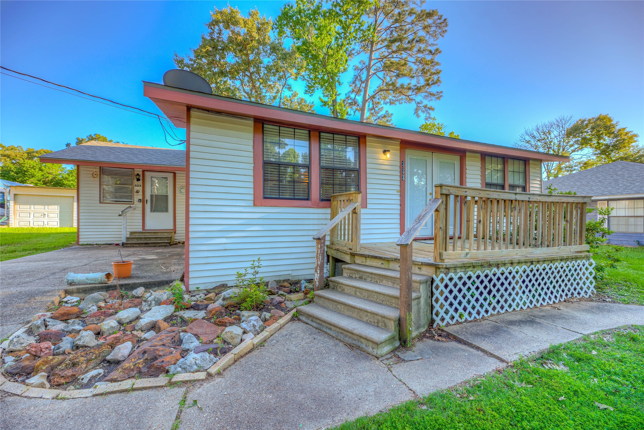 Listing photo 4