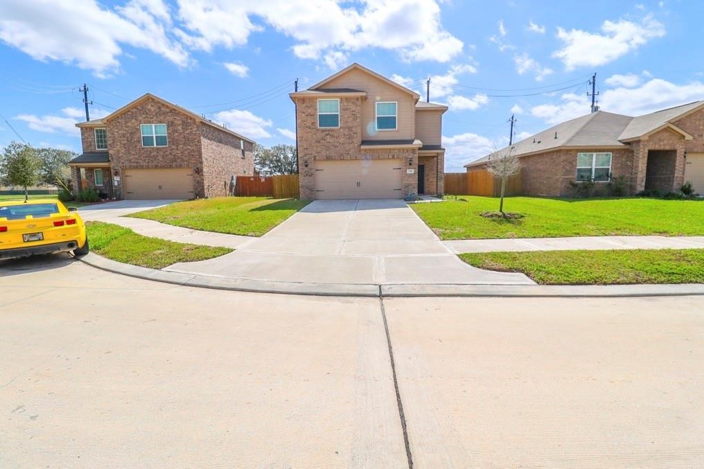 Listing photo 2