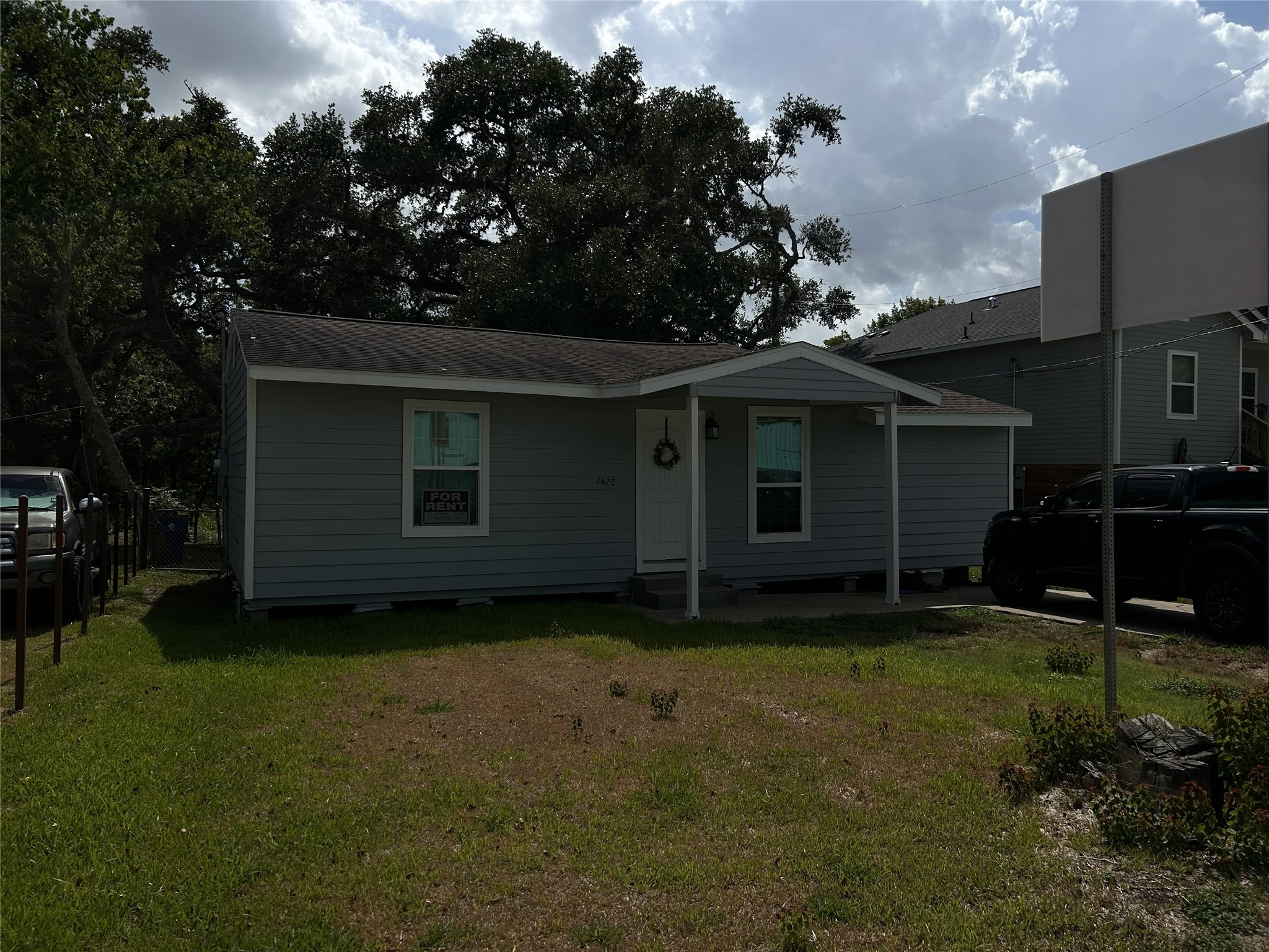 Listing photo 1