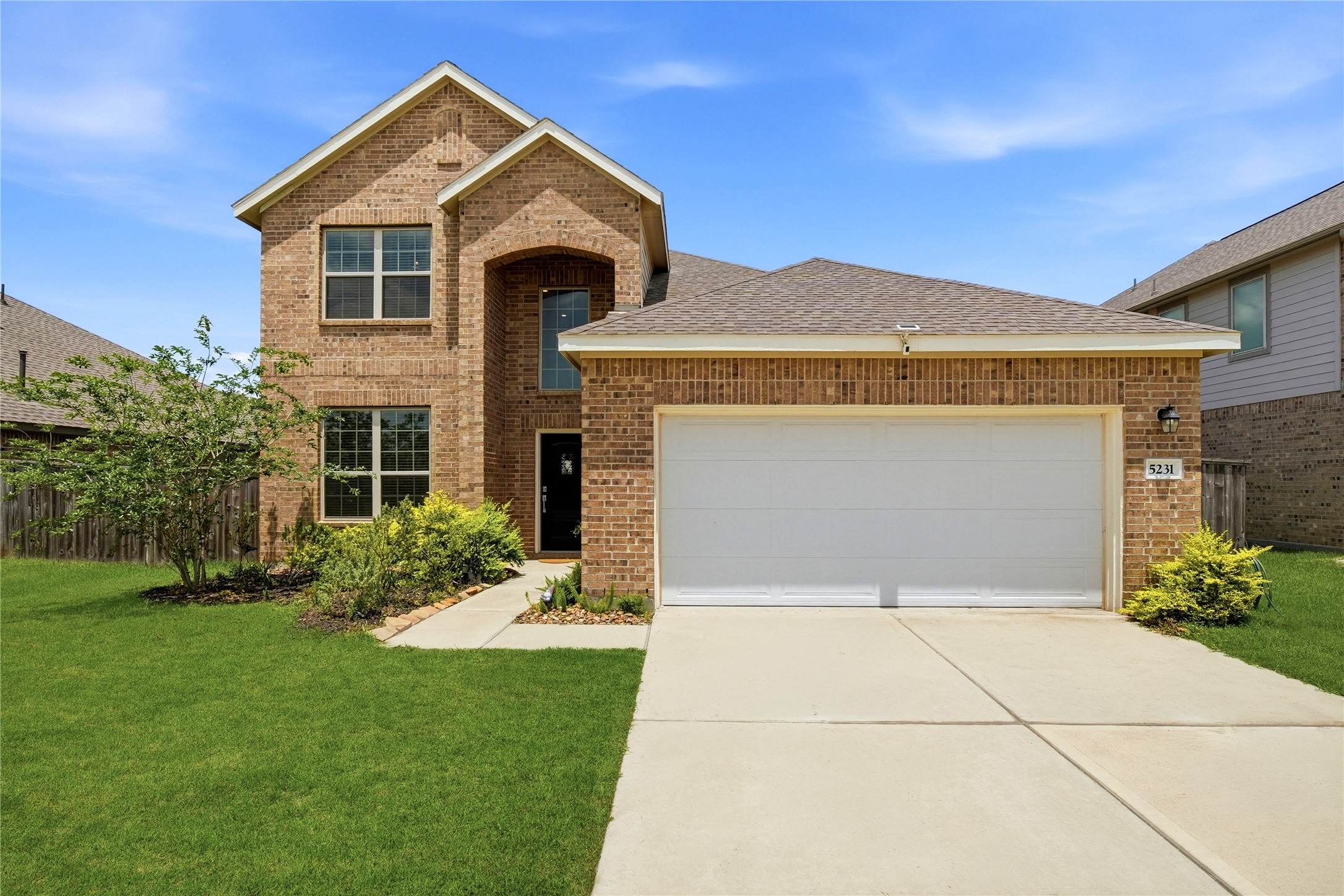 Listing photo 1