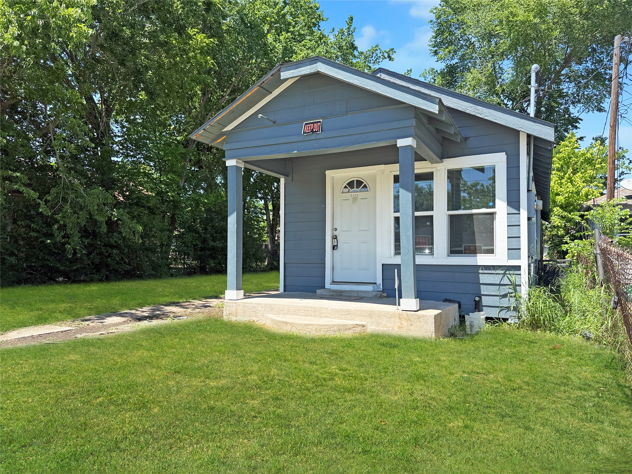 Listing photo 1