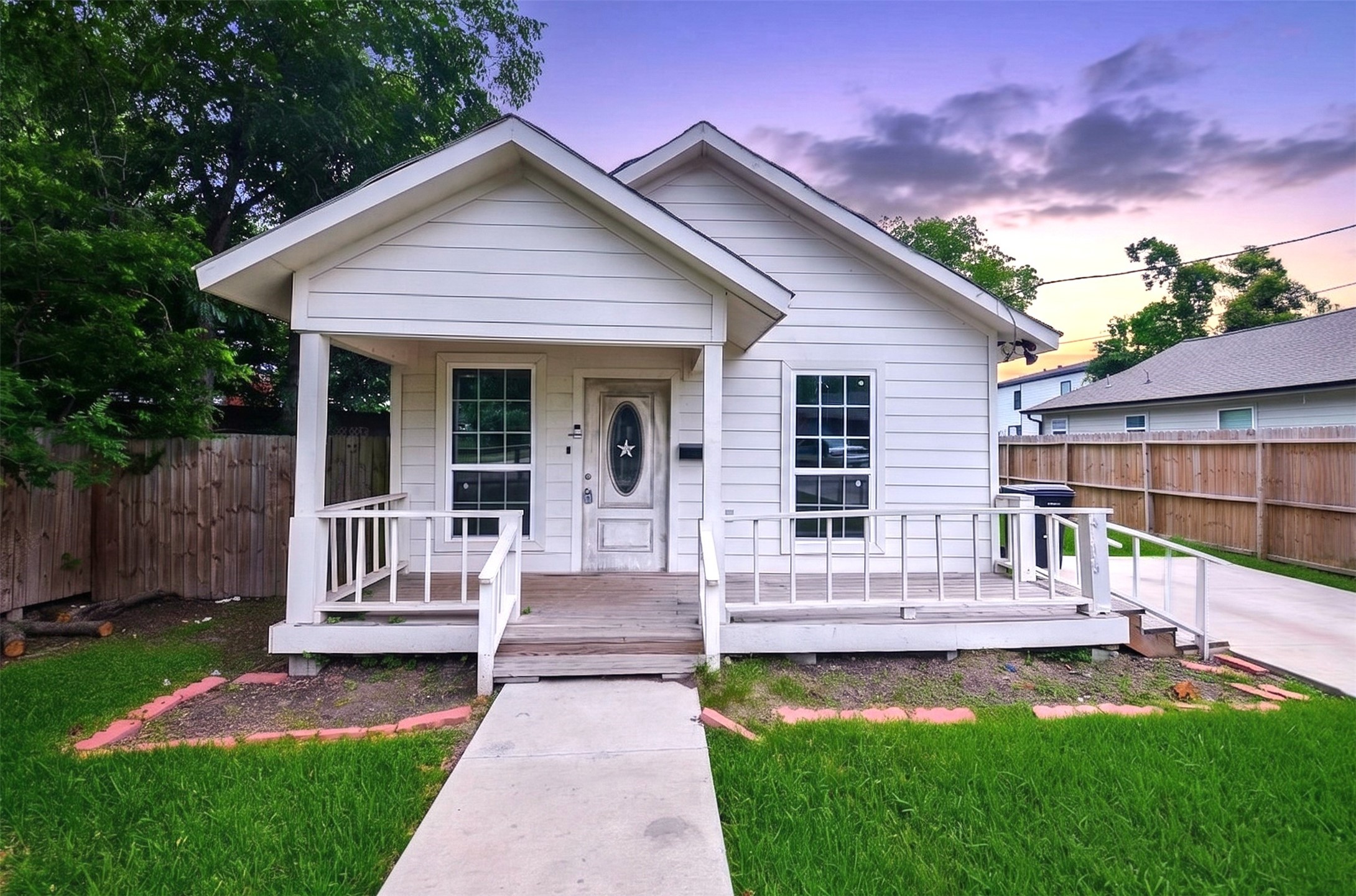 Listing photo 1
