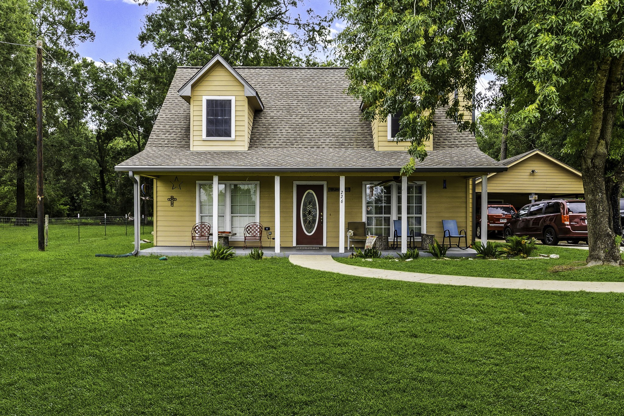 Listing photo 1