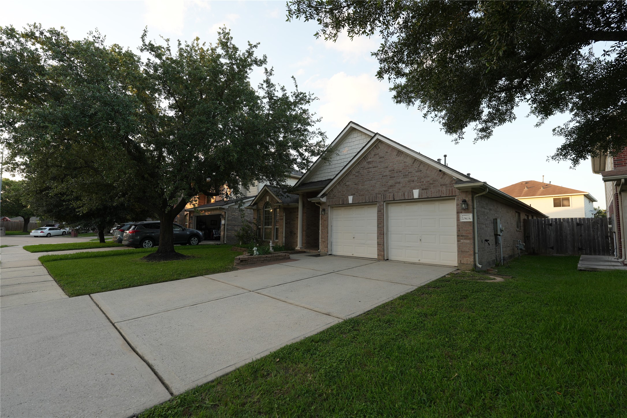 Listing photo 4