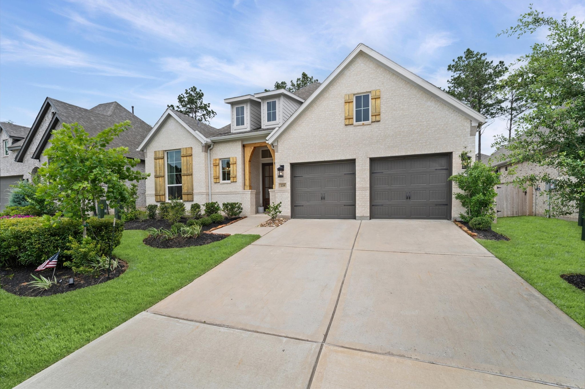 Listing photo 1