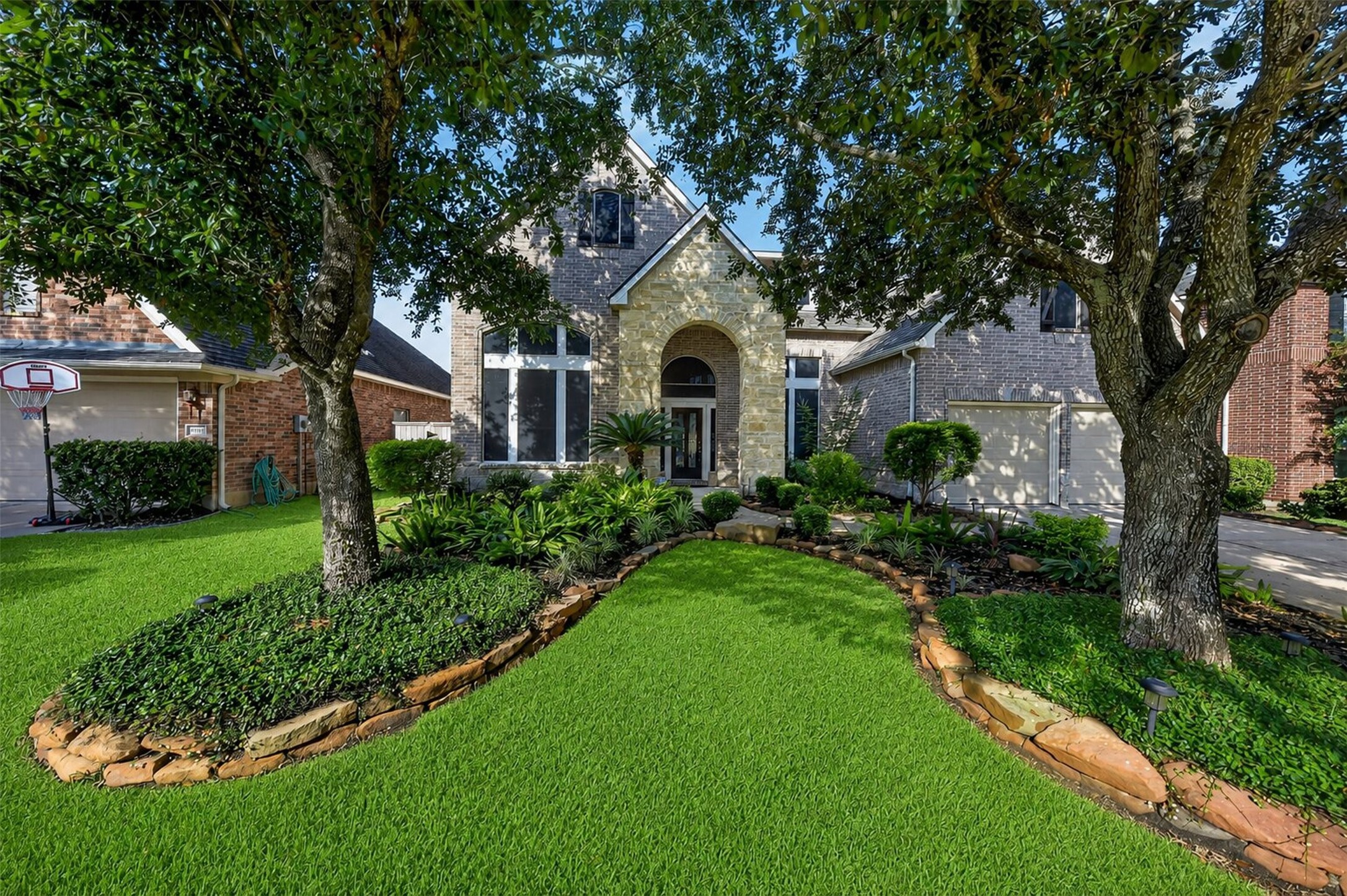 Listing photo 4