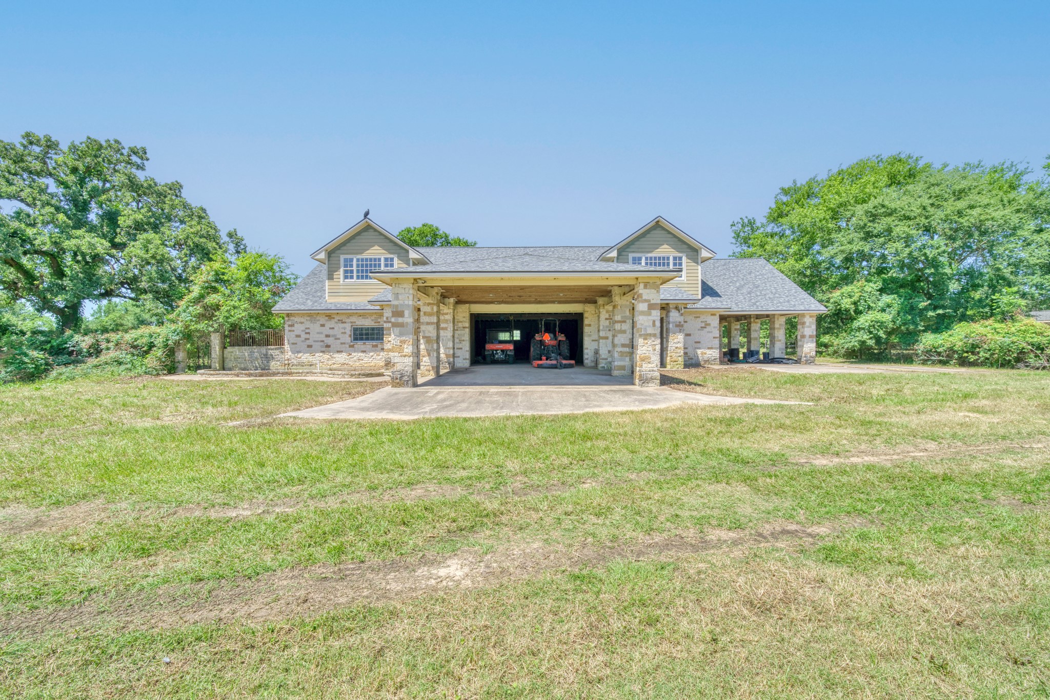 Listing photo 4