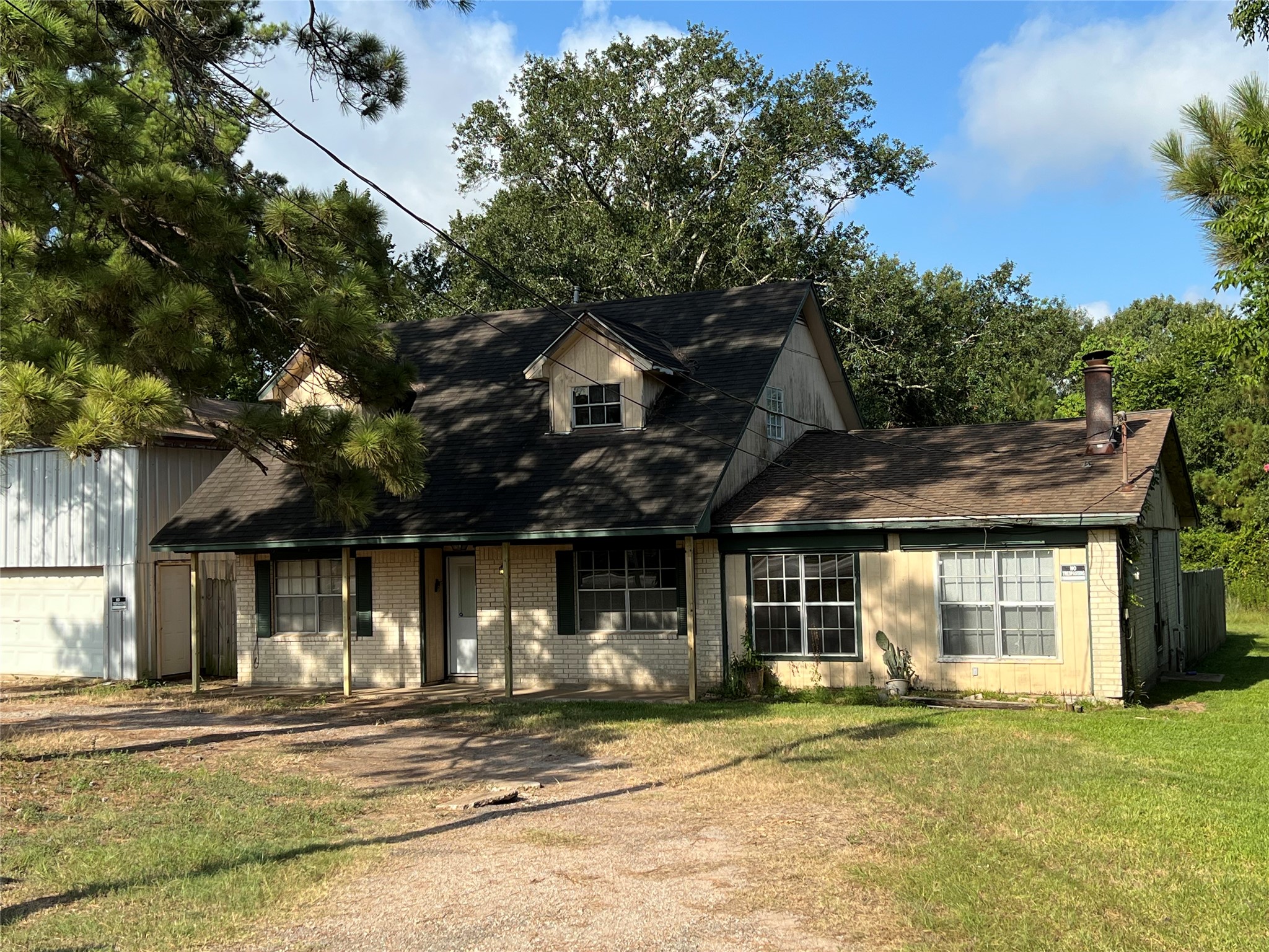 Listing photo 3