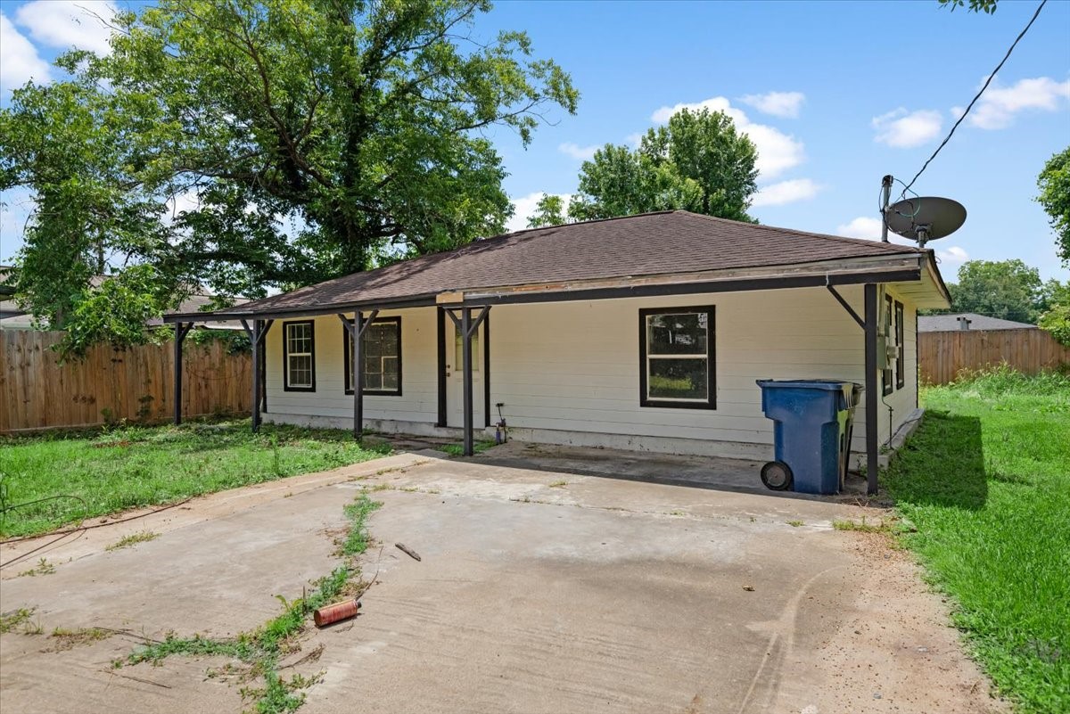 Listing photo 4