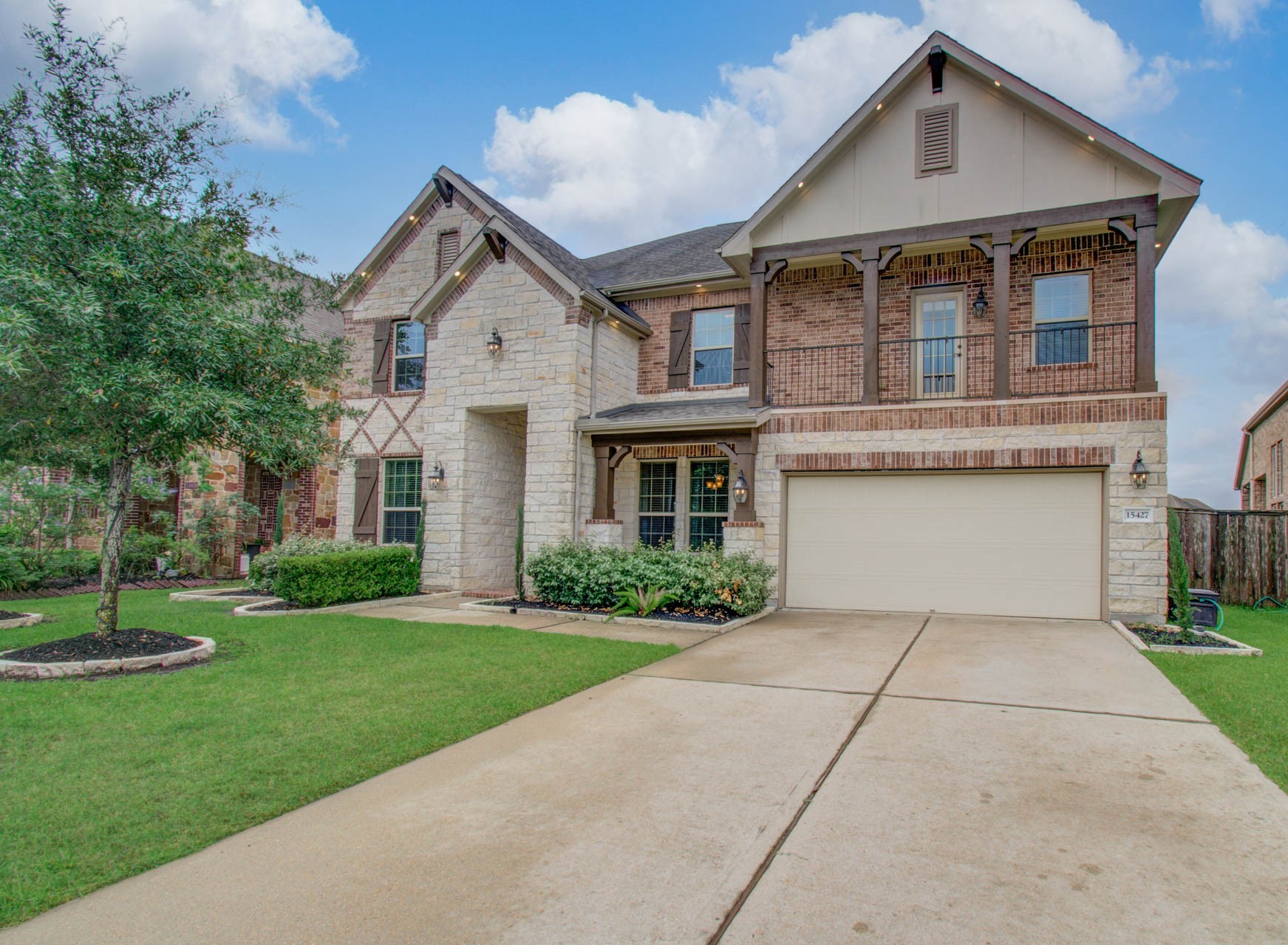 Listing photo 1