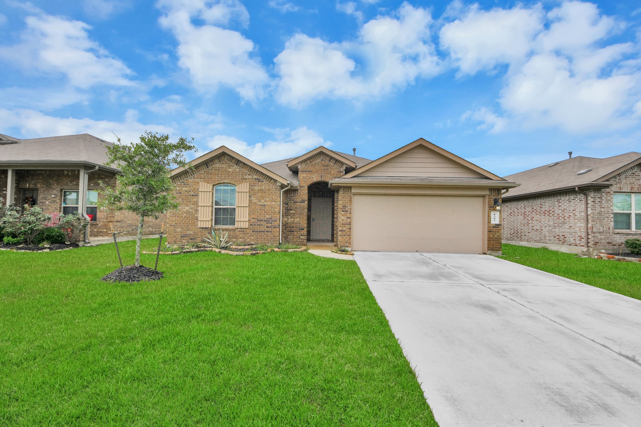 Listing photo 1