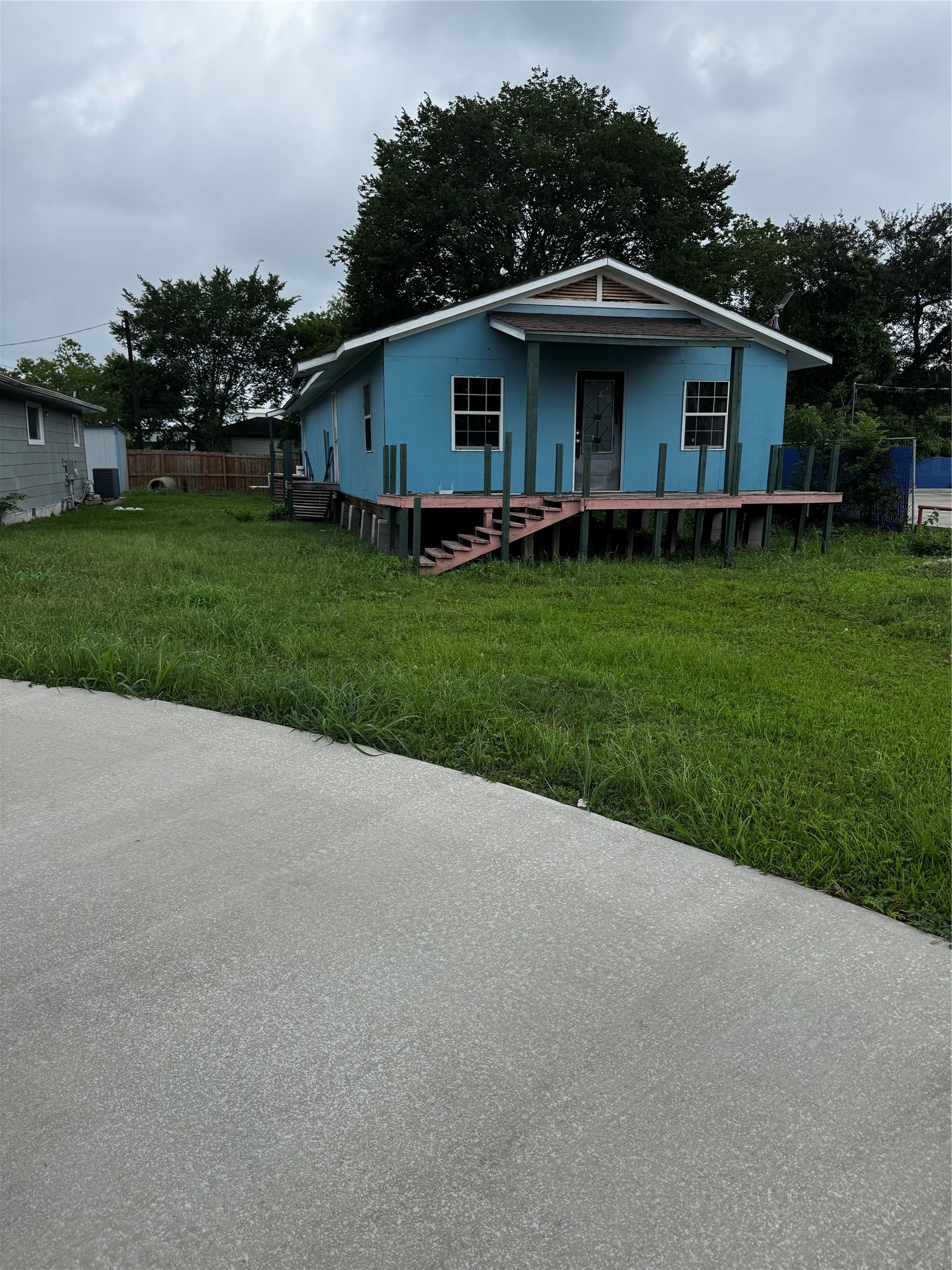 Listing photo 3