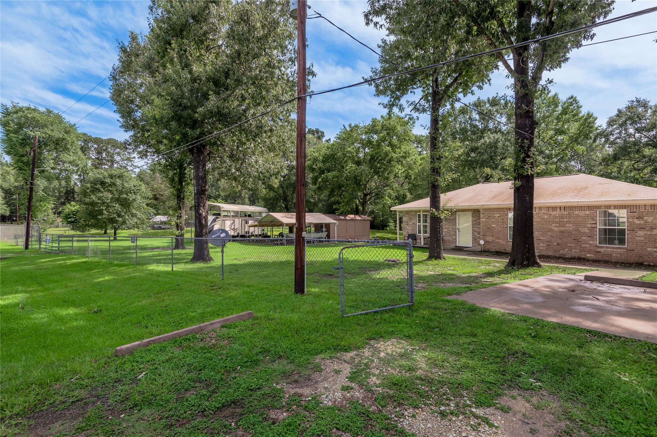 Listing photo 5
