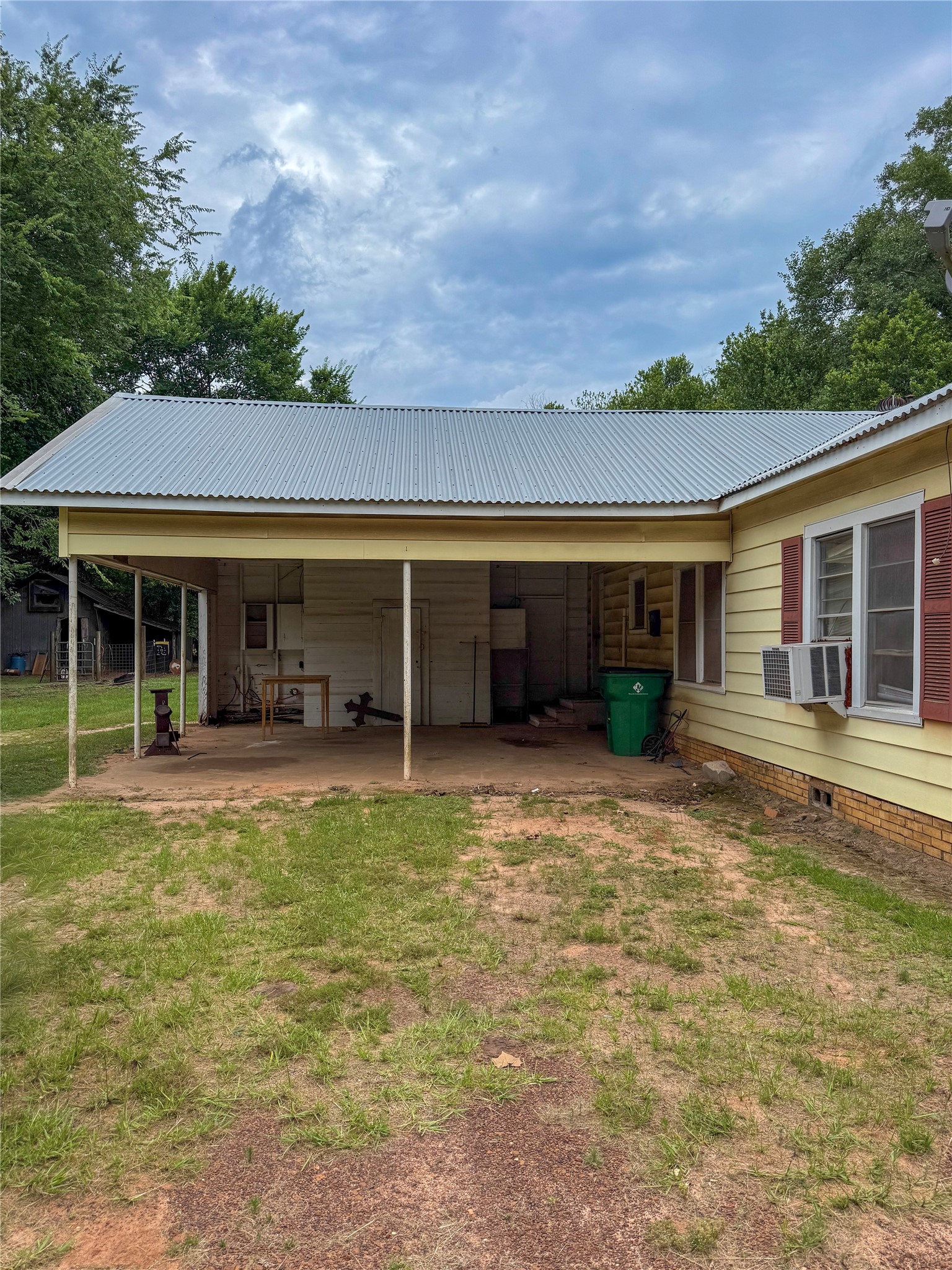 Listing photo 3