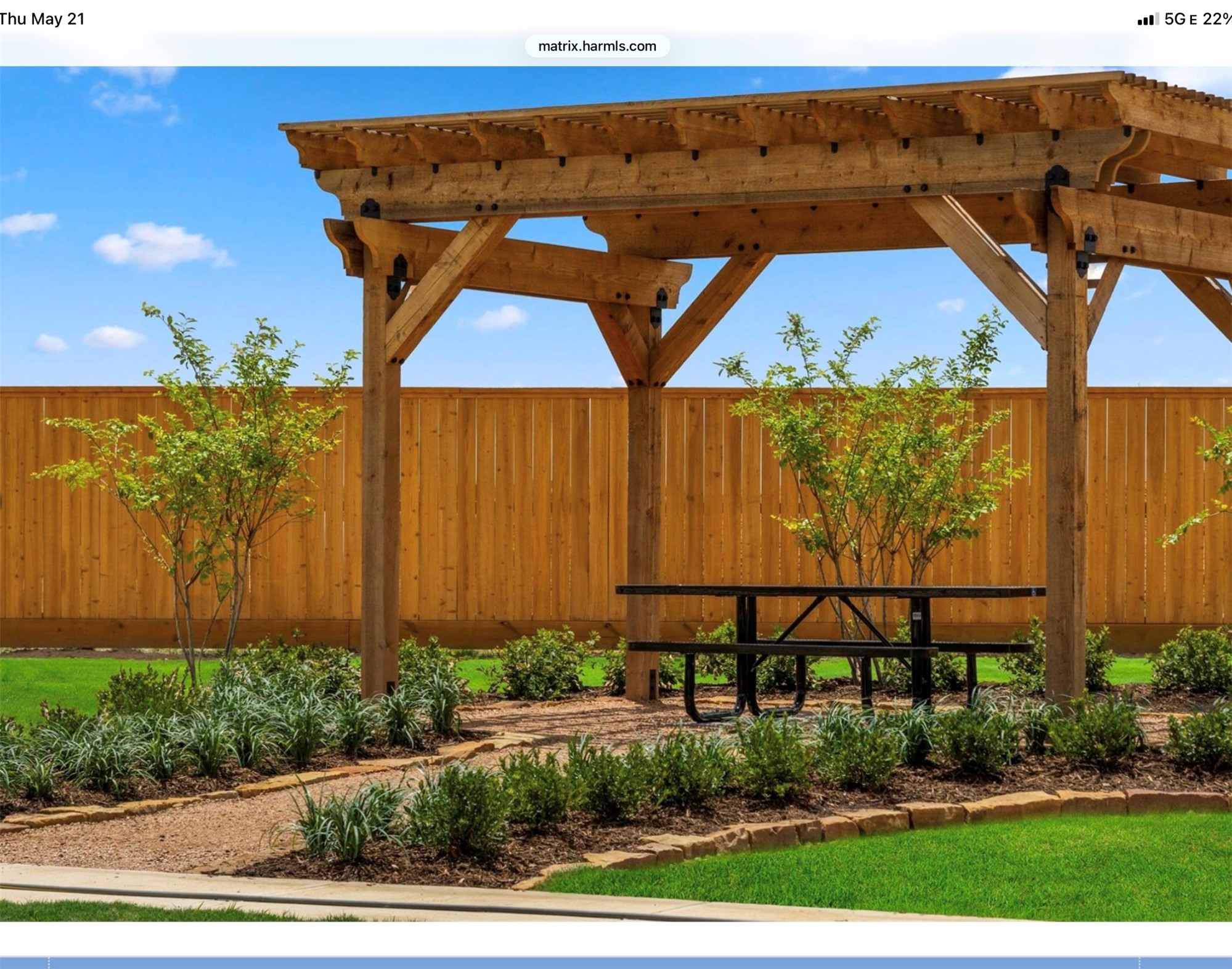 Listing photo 4