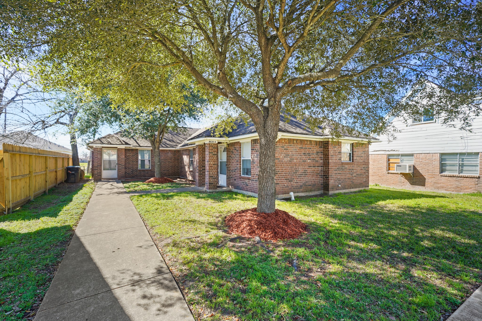 Listing photo 1