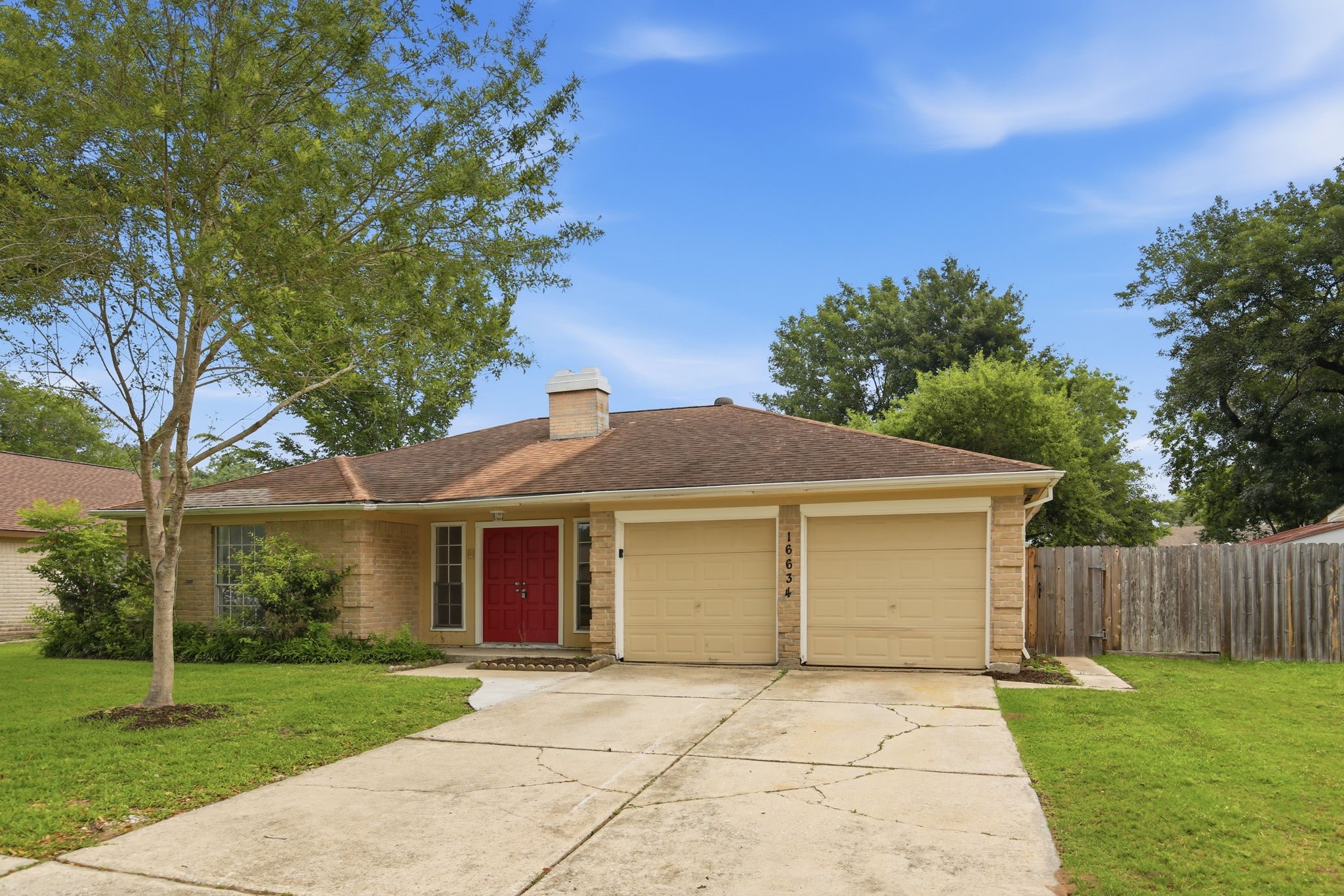 Listing photo 1