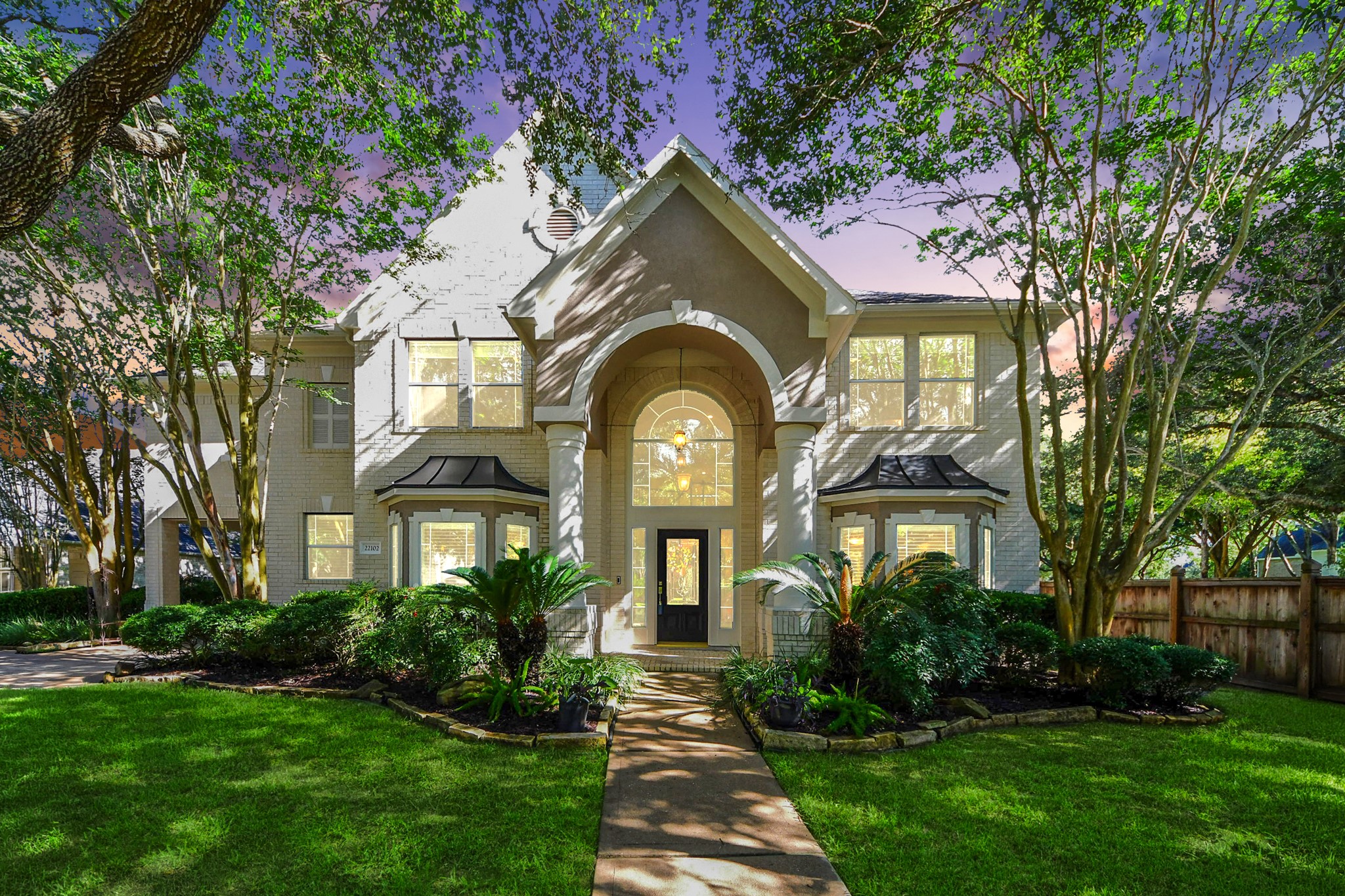 Listing photo 1