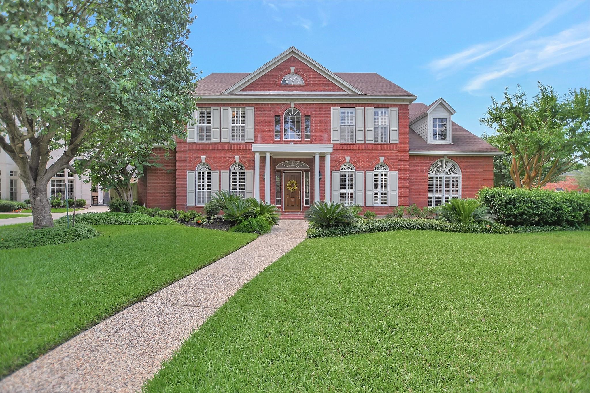 Listing photo 1