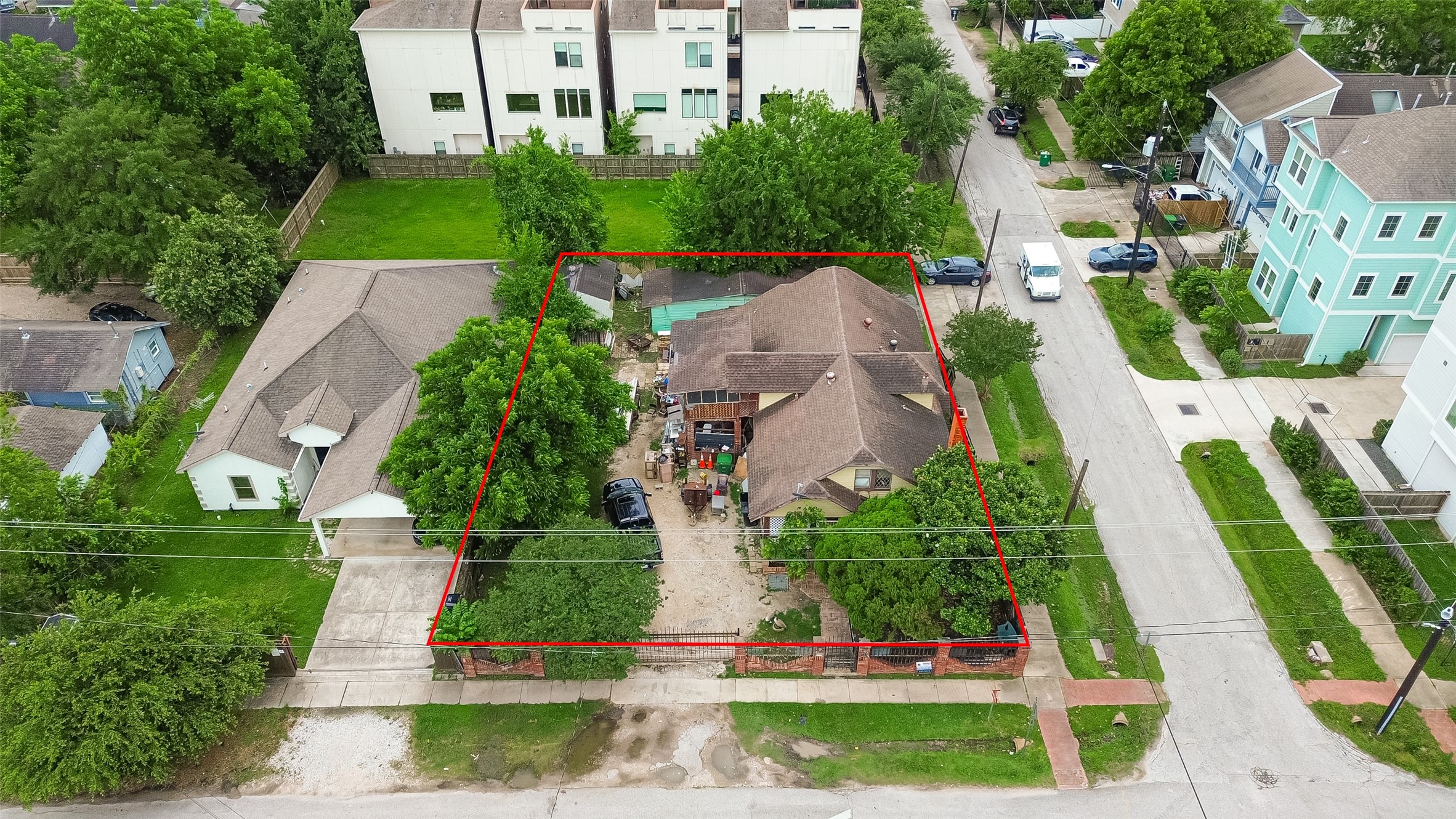 Listing photo 1