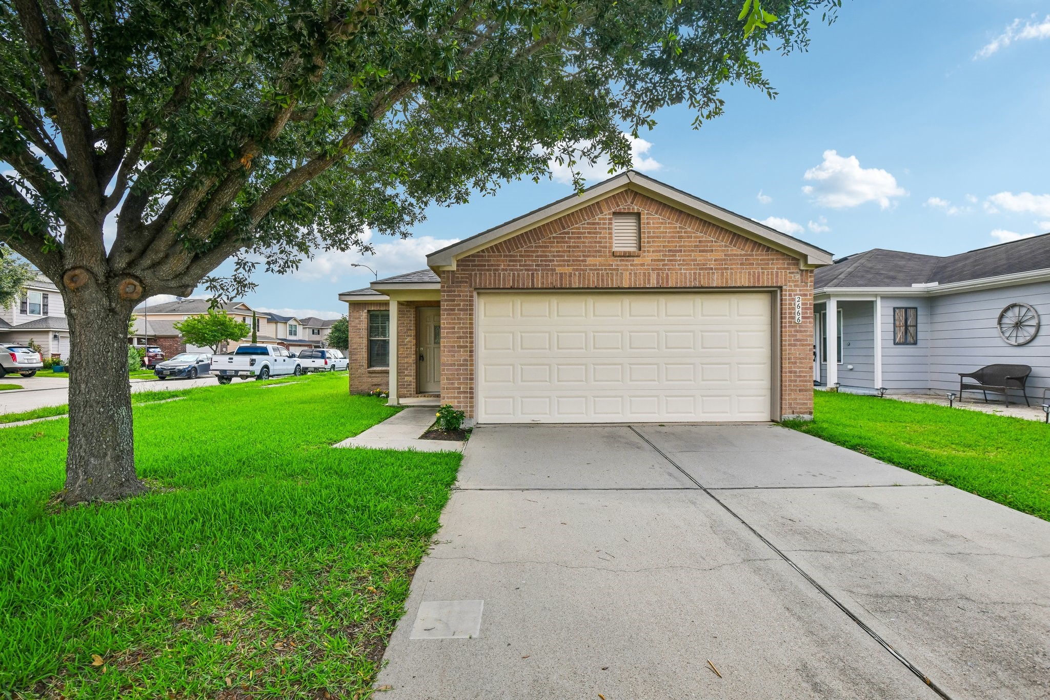Listing photo 1