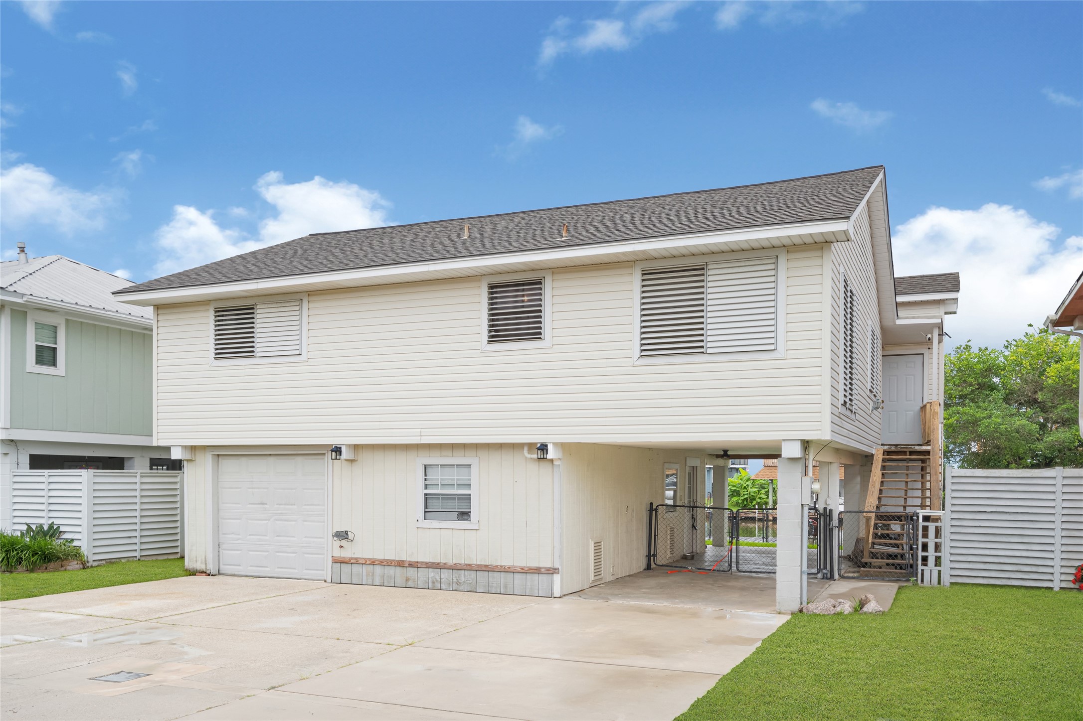 Listing photo 2