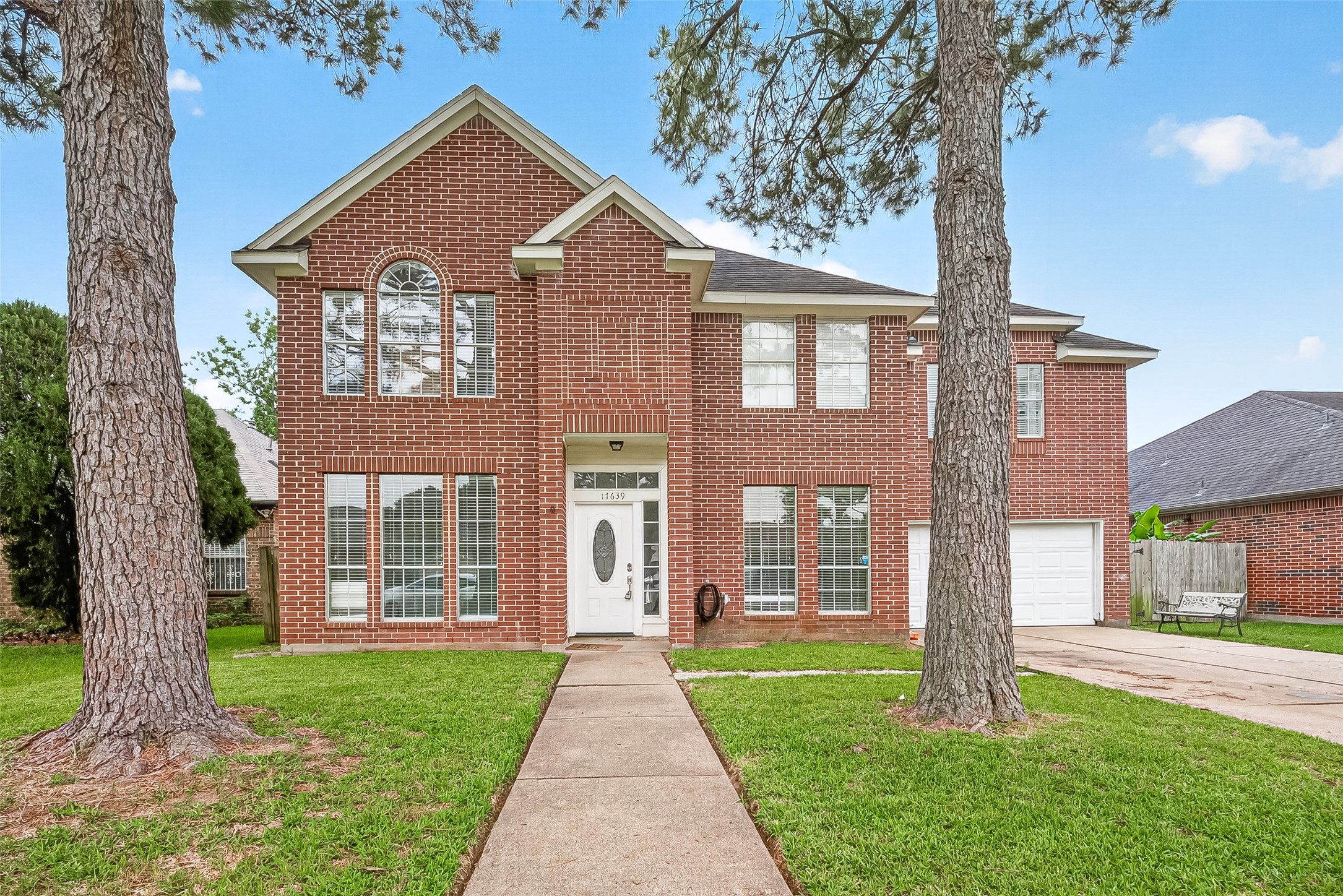 Listing photo 1