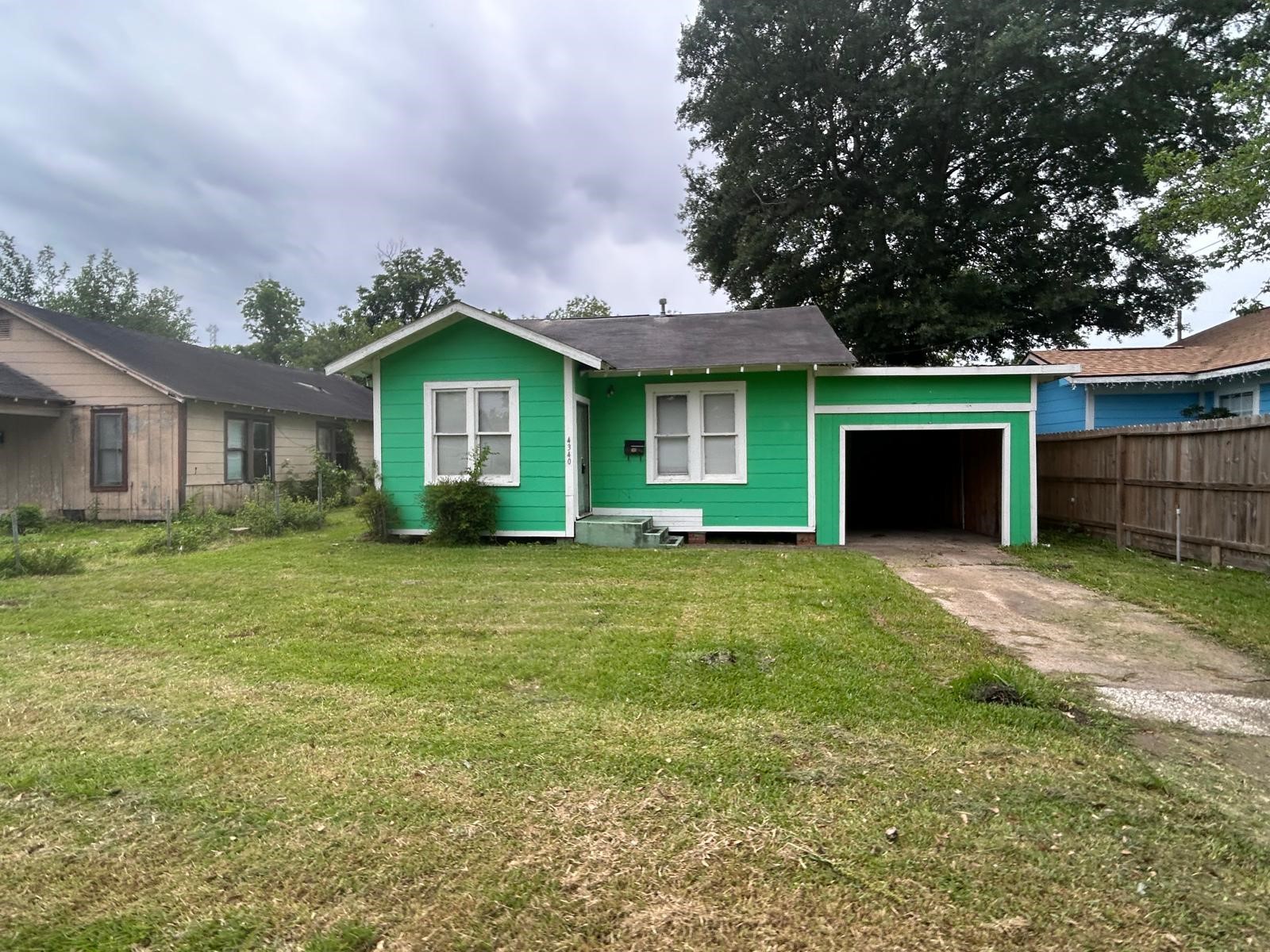 Listing photo 1