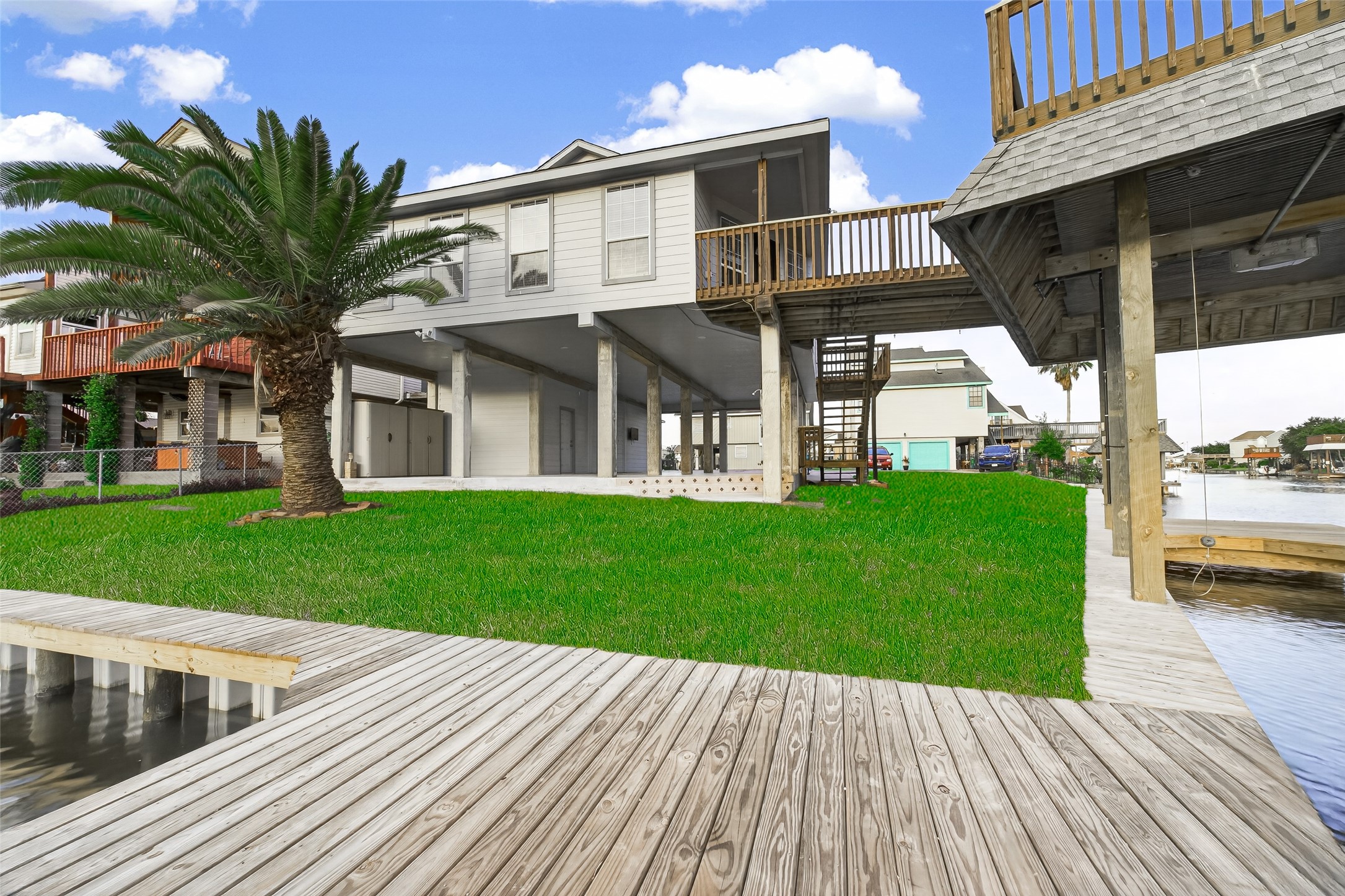 Listing photo 2