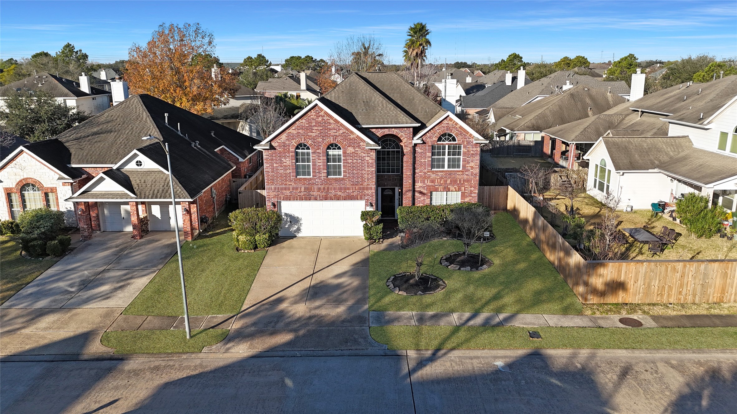 Listing photo 1