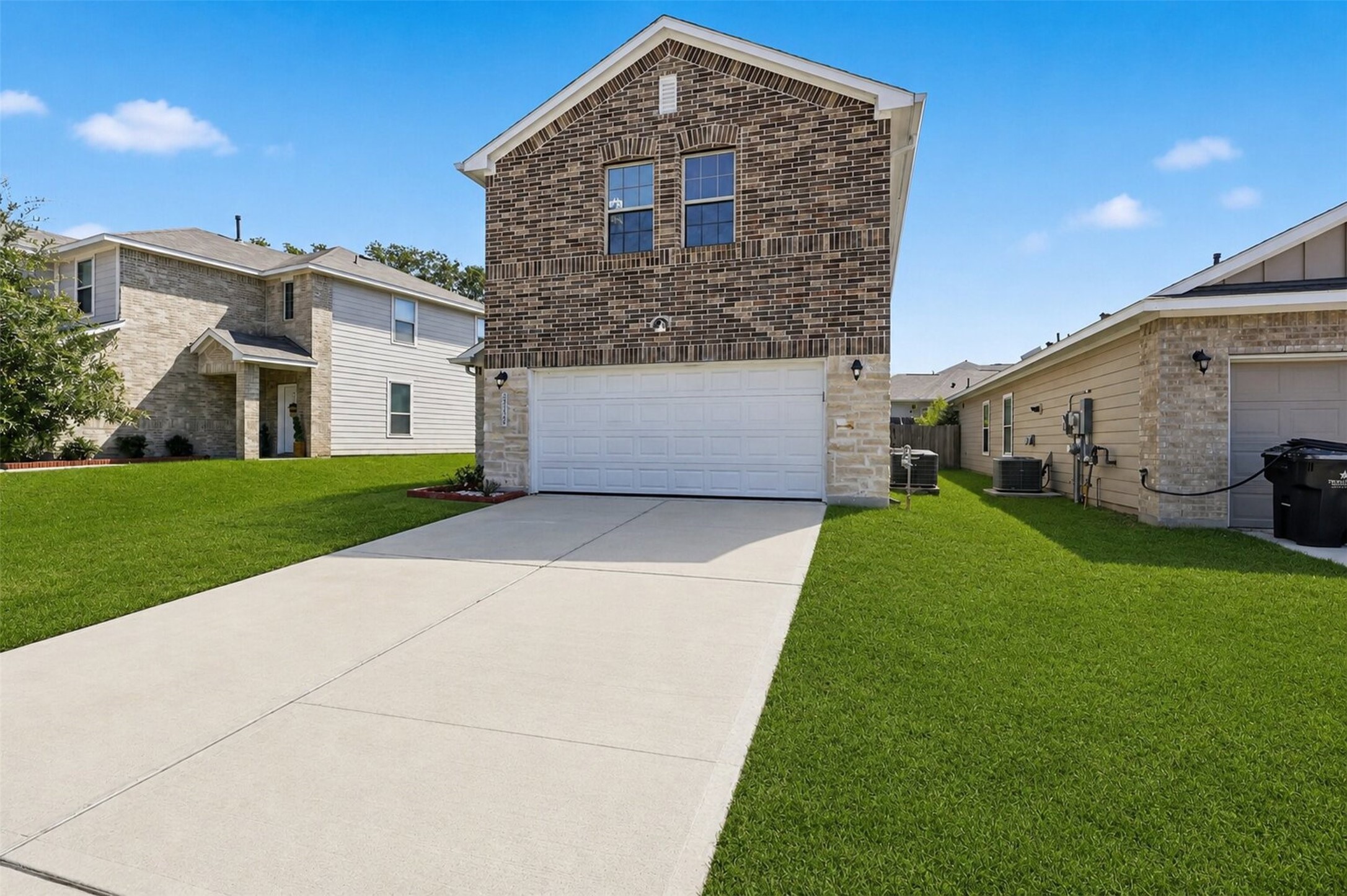 Listing photo 3