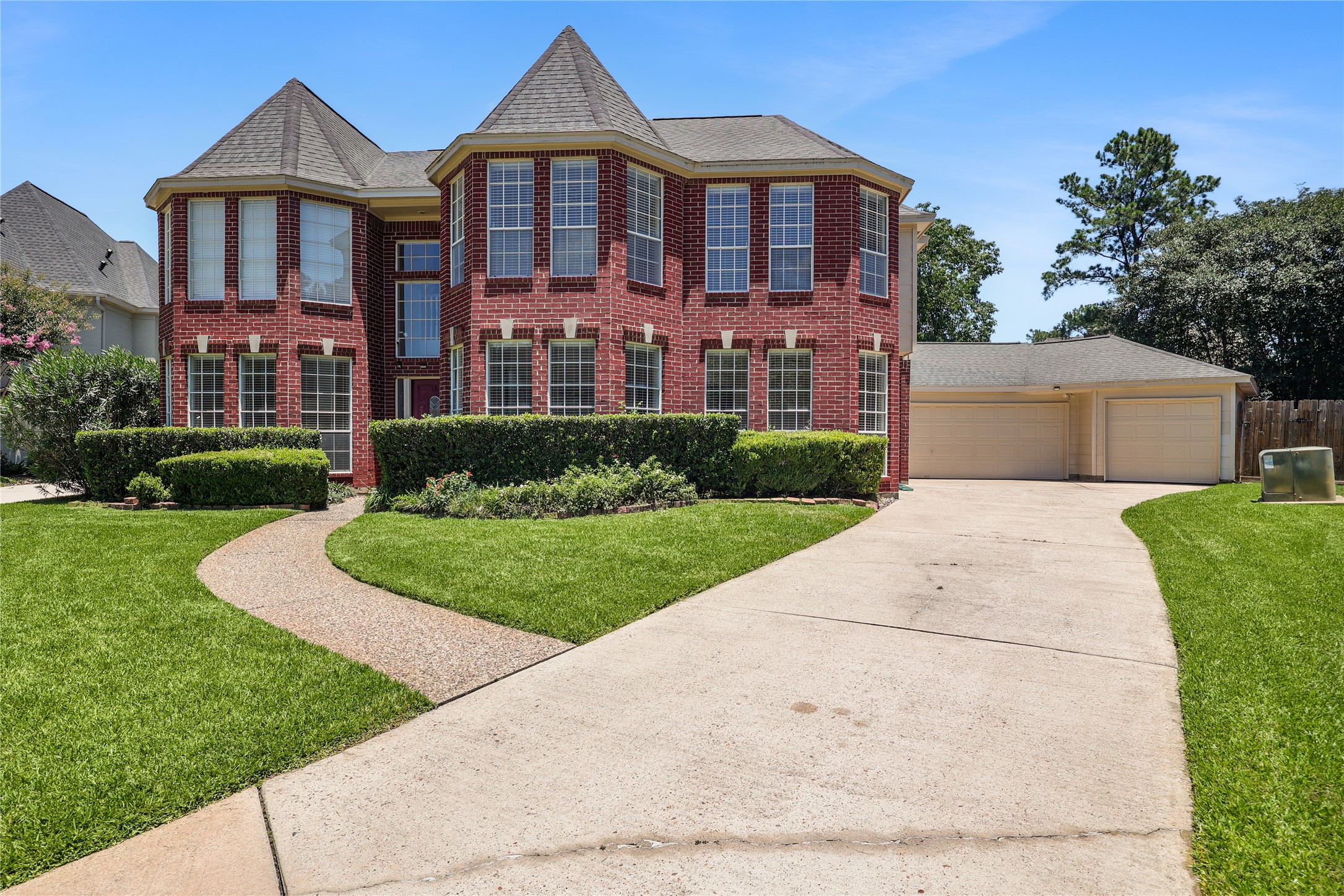 Listing photo 1
