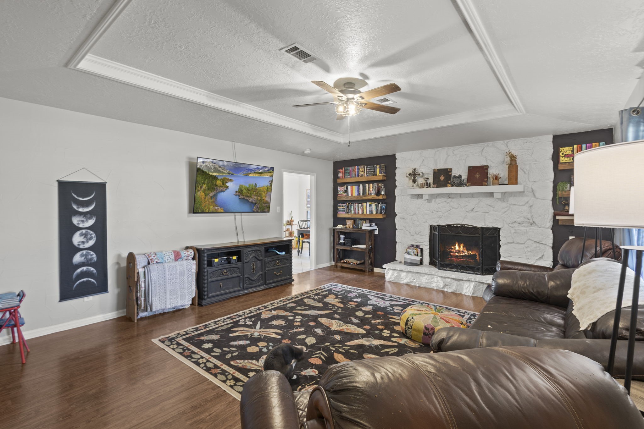 Listing photo 1