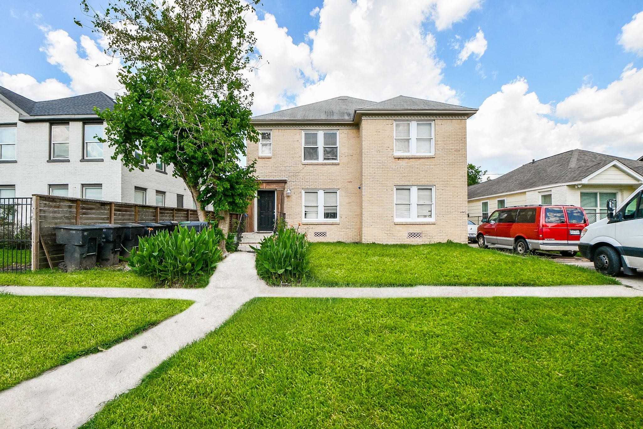 Listing photo 1