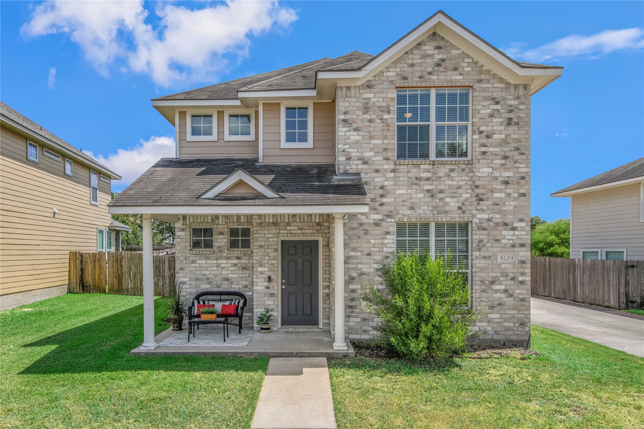 Listing photo 1