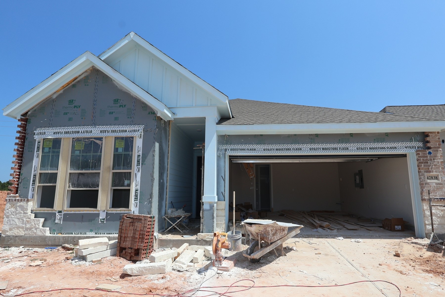 Listing photo 1