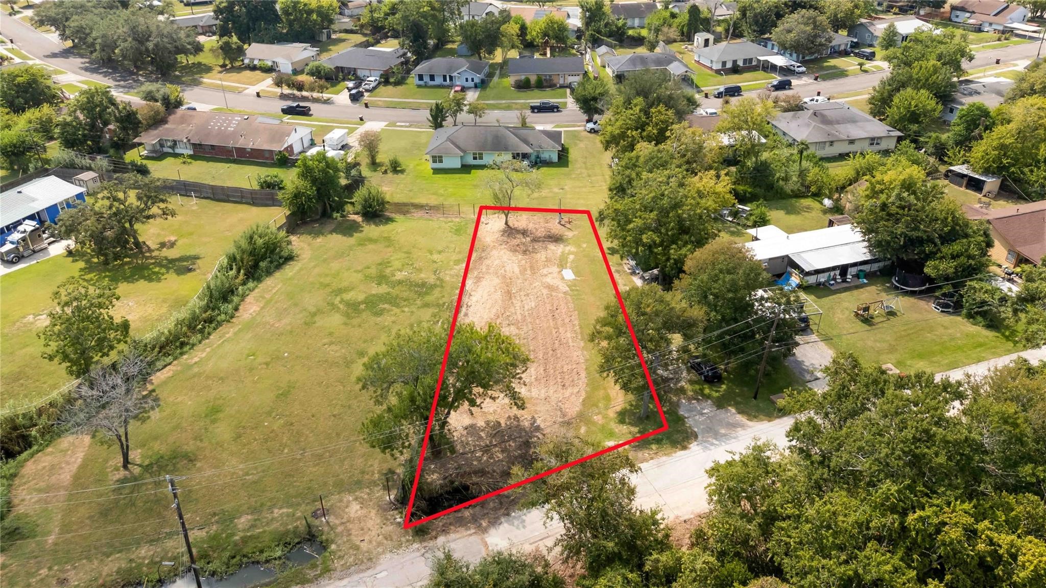 Listing photo 3