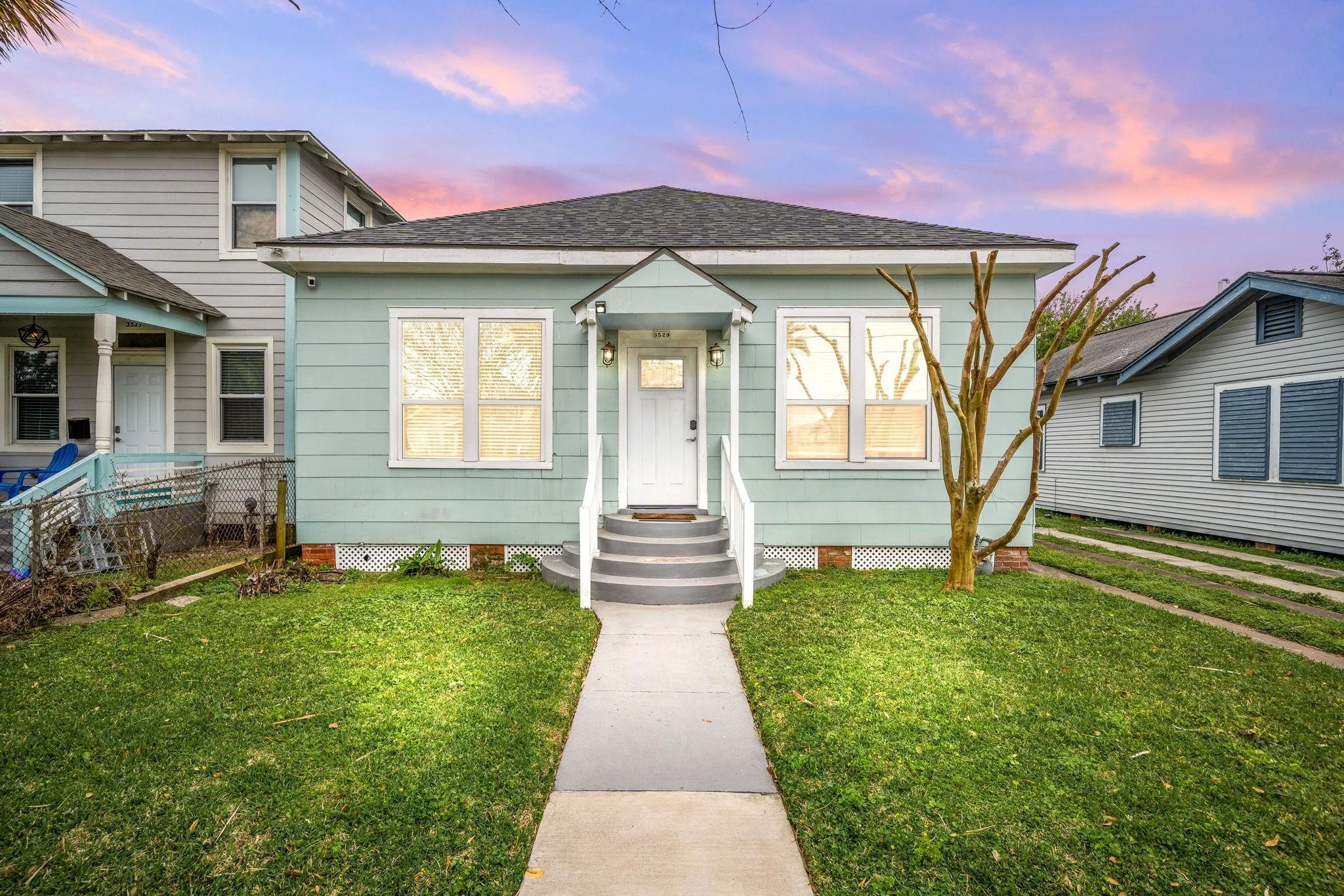 Listing photo 1